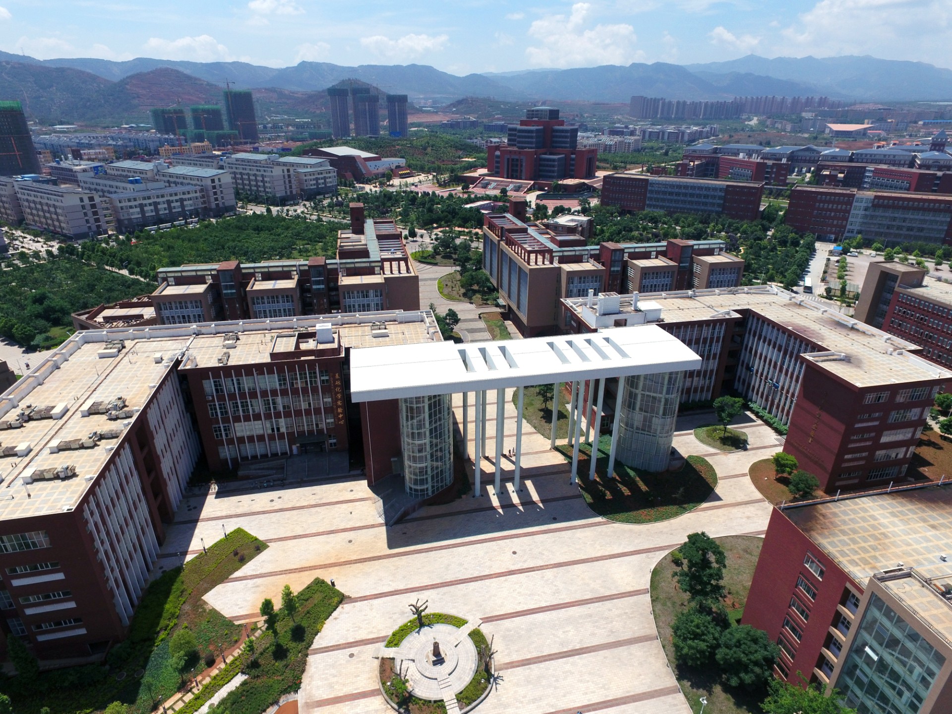 昆明理工大學呈貢校區基礎化學實驗中心