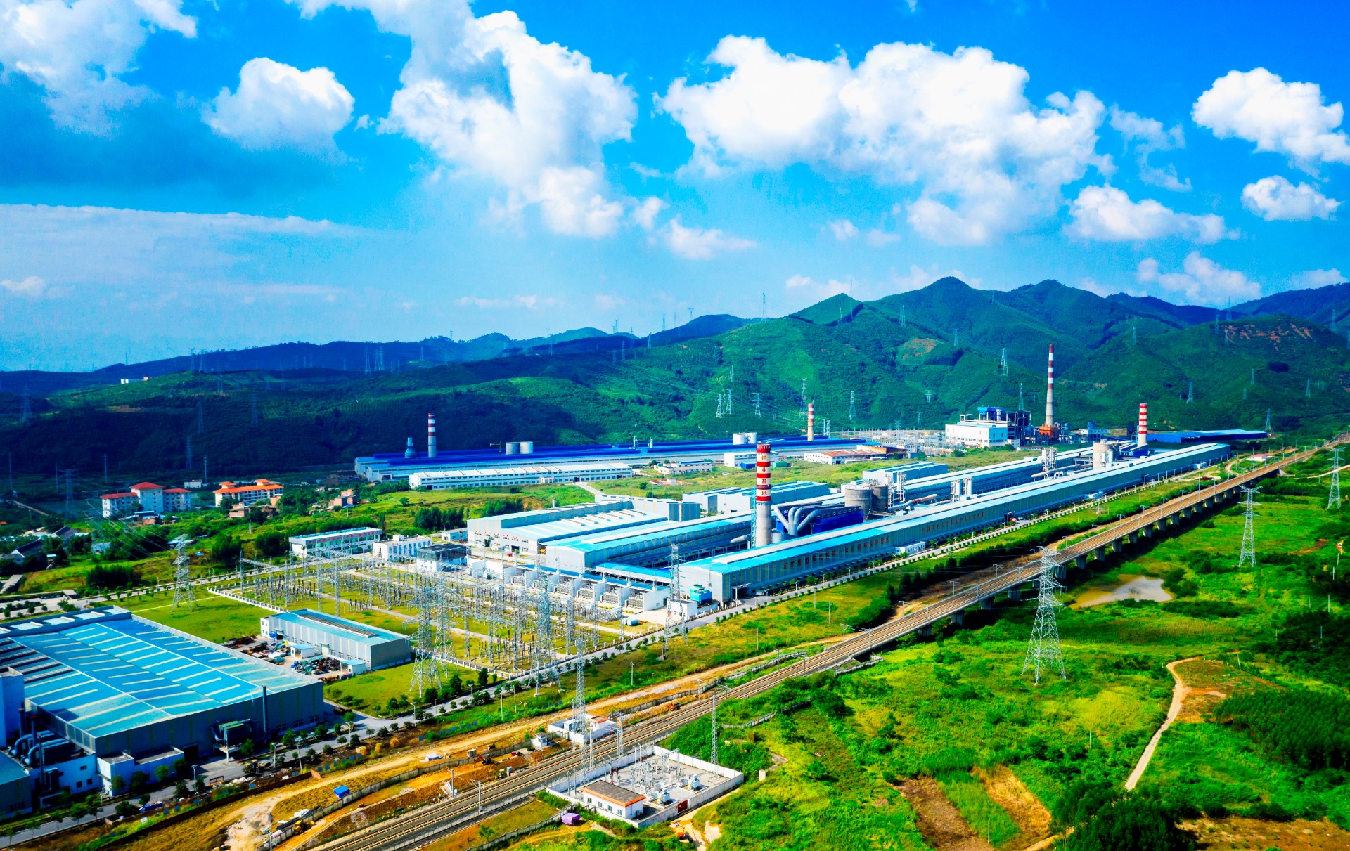 廣西百礦集團新山鋁產業示范園煤電鋁一體化項目年產30萬噸鋁水工程