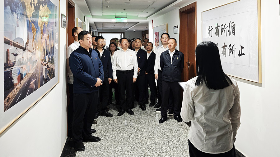 公司組織黨員干部赴集團廉潔警示教育基地開展沉浸式警示教育